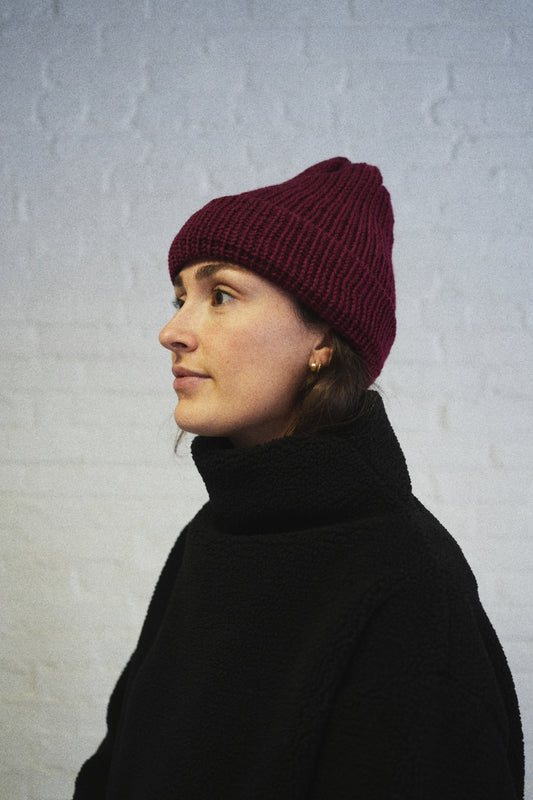 Extra thick Alpaca/Acrylic blend beanie - Berry