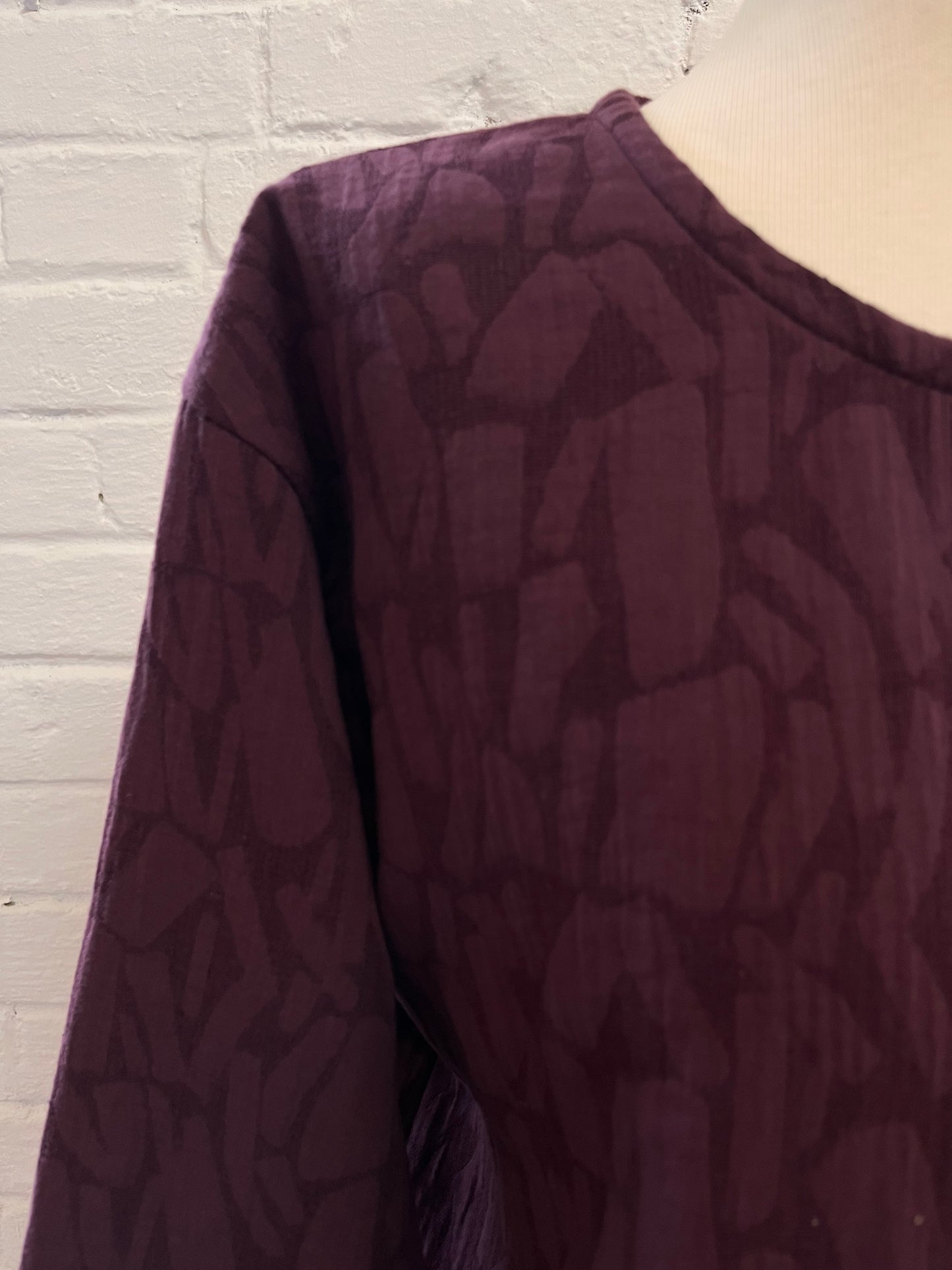 Long sleeve textured top- Plum