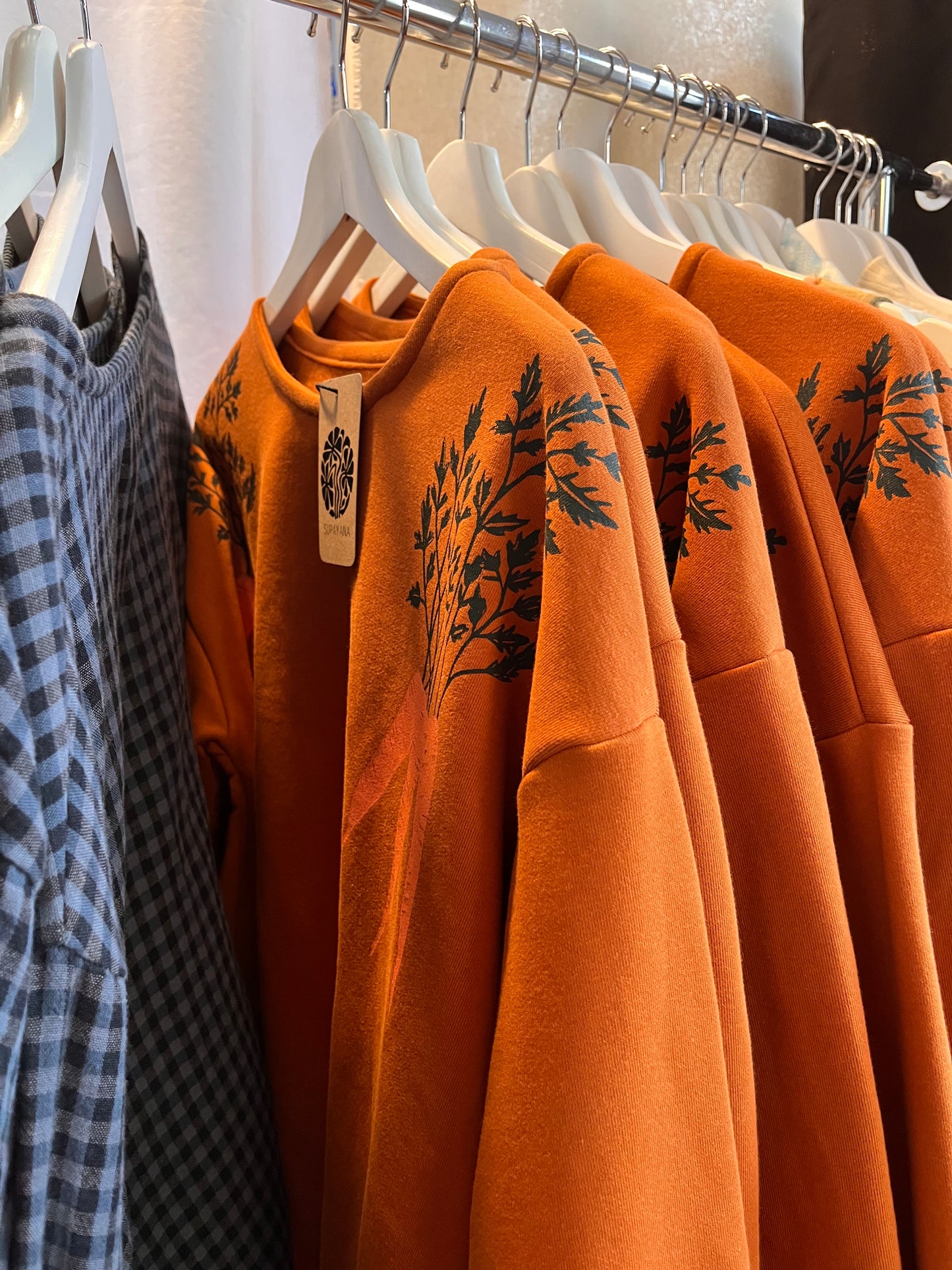 Chandail boxy en coton biologique - Imprimé carotte