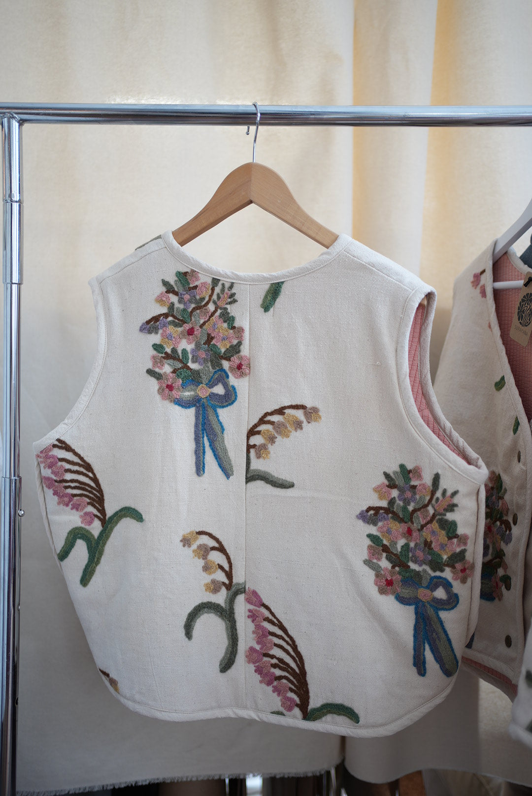 Embroidered vest XL/XXL