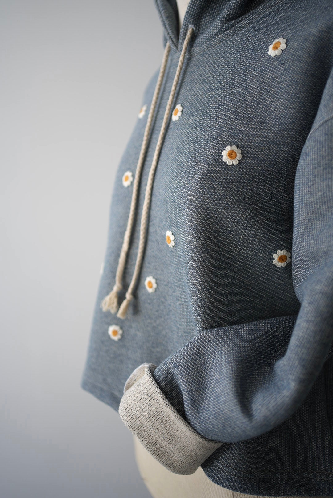 Chamomile cropped hoodie