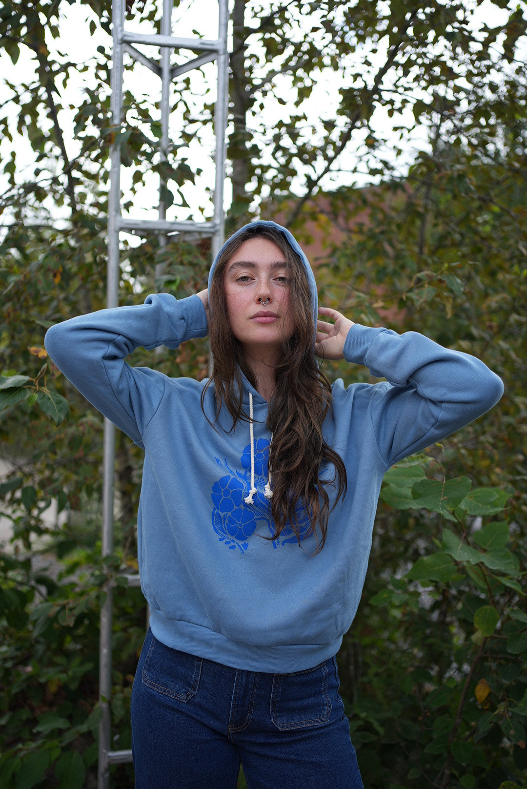 Organic cotton hoodie - blue flowers