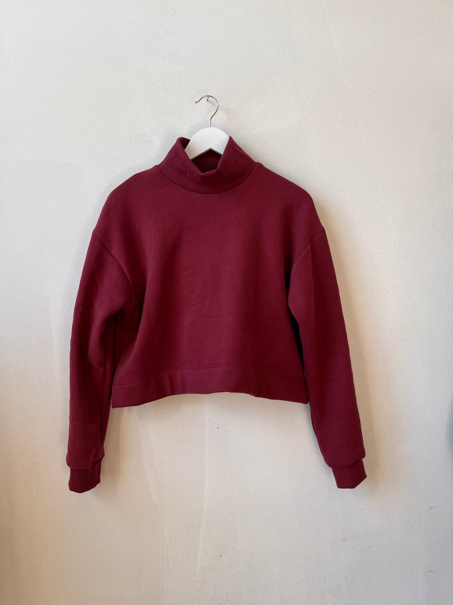 Nuage high neck sweatshirt- burgundy