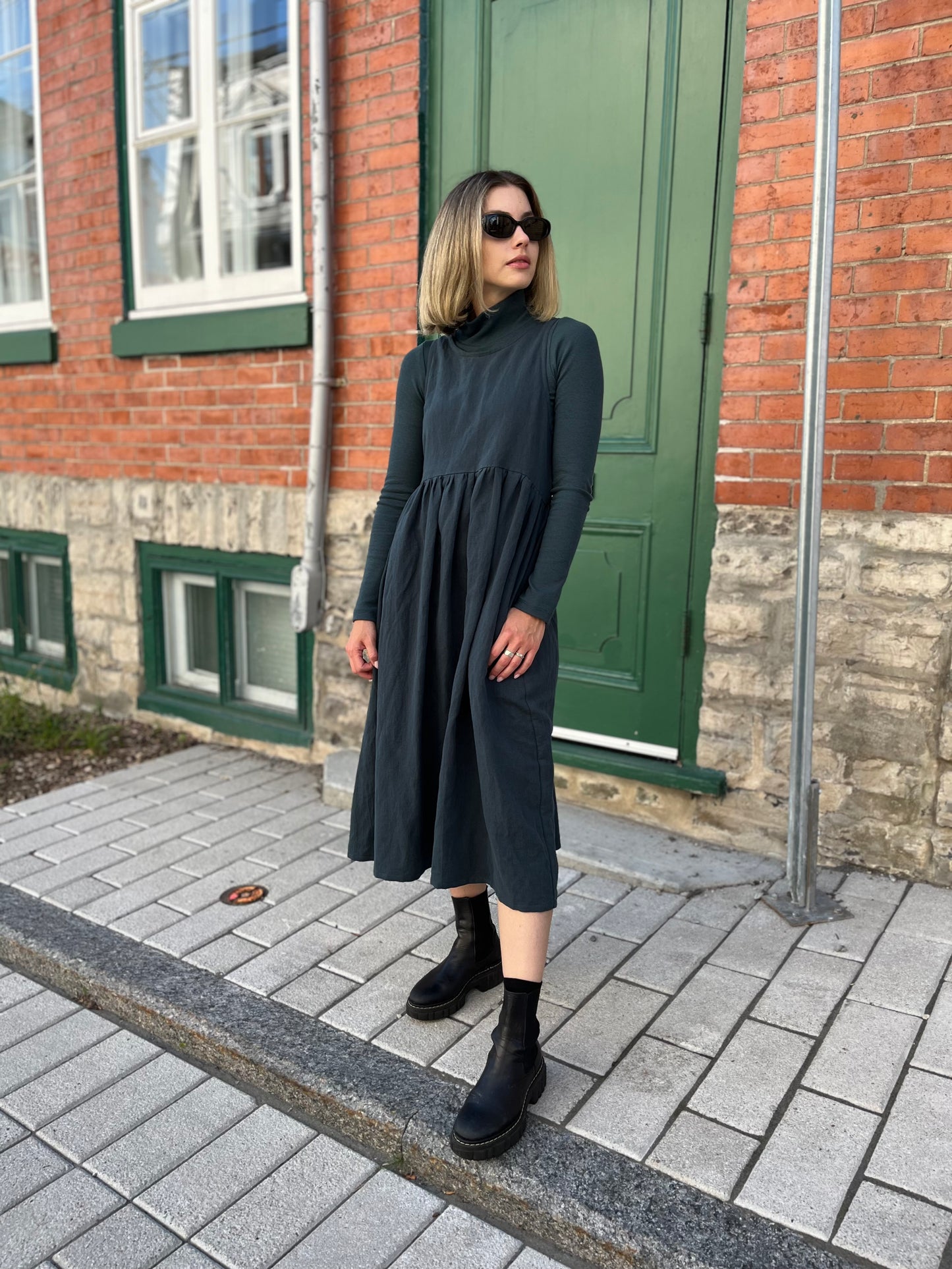 Madeleine dress- Linen/ Organic cotton blend- Lagoon