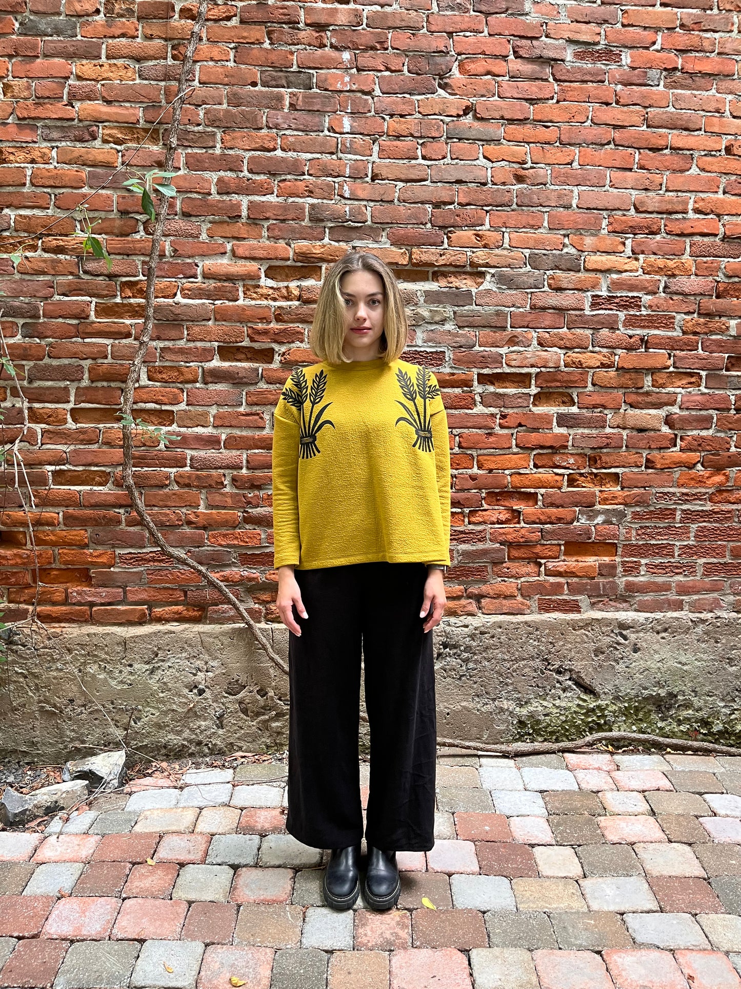 Boxy sweatshirt- Wheat