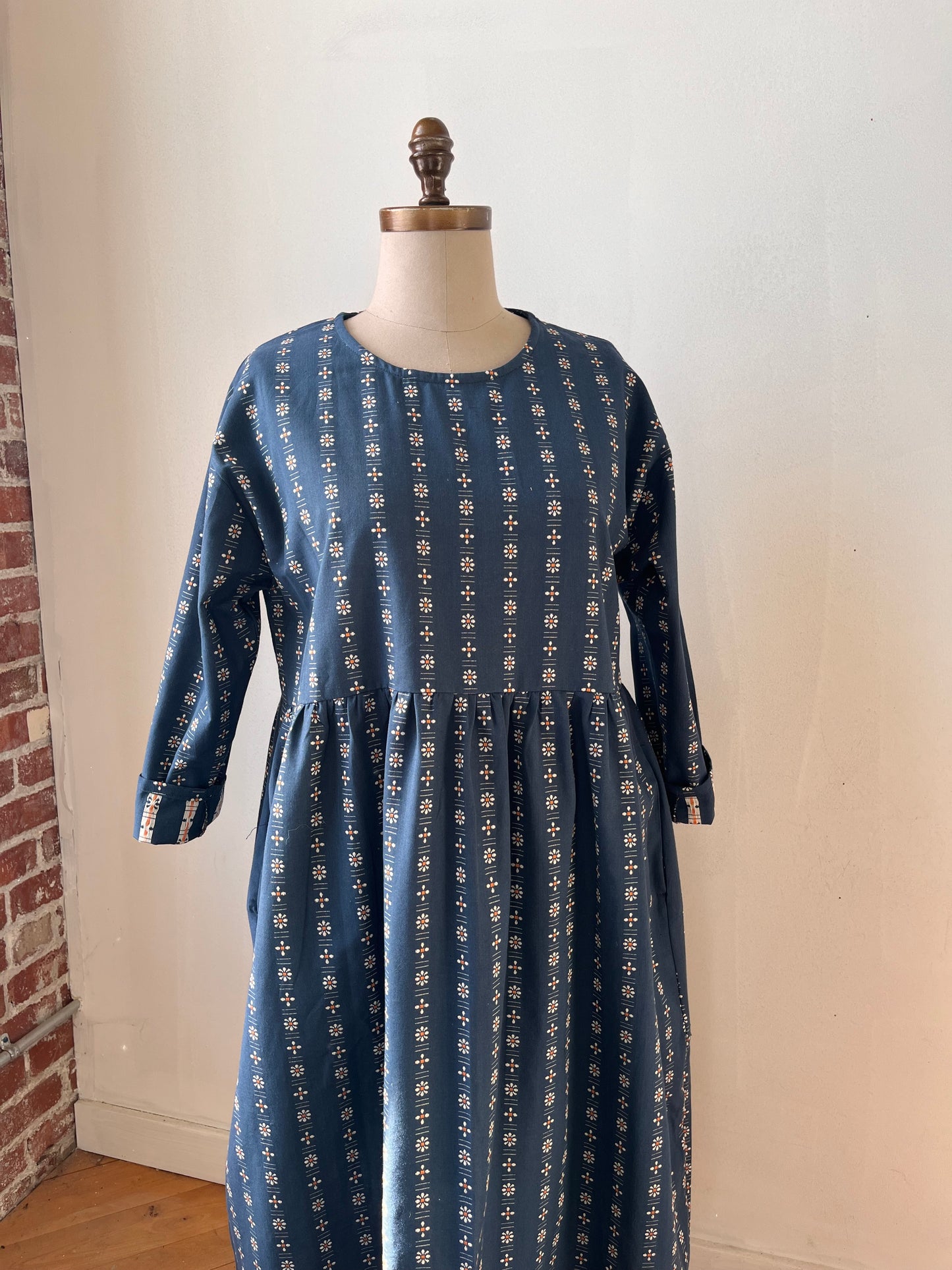 Indigo daises midi dress