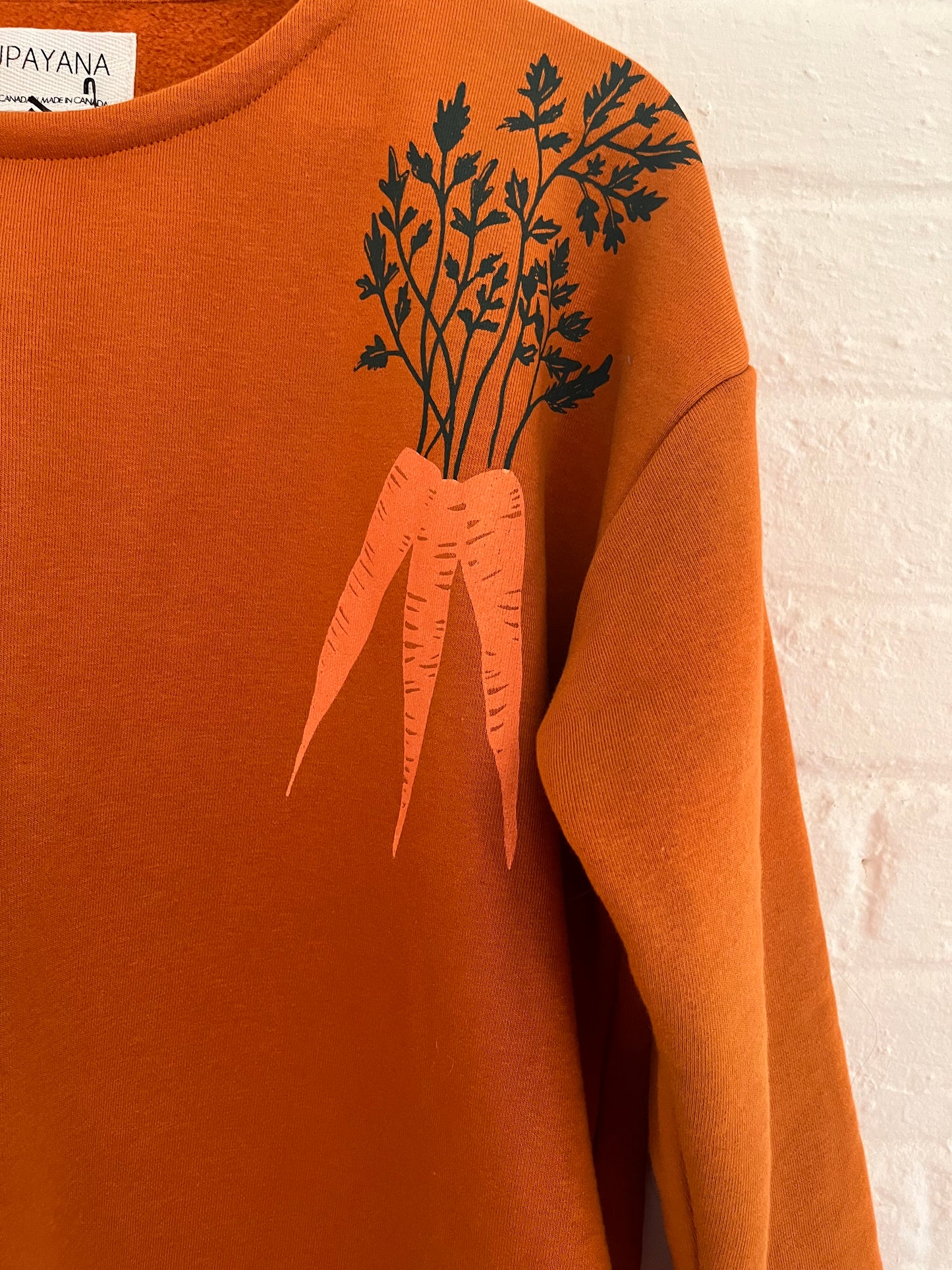 Chandail boxy en coton biologique - Imprimé carotte