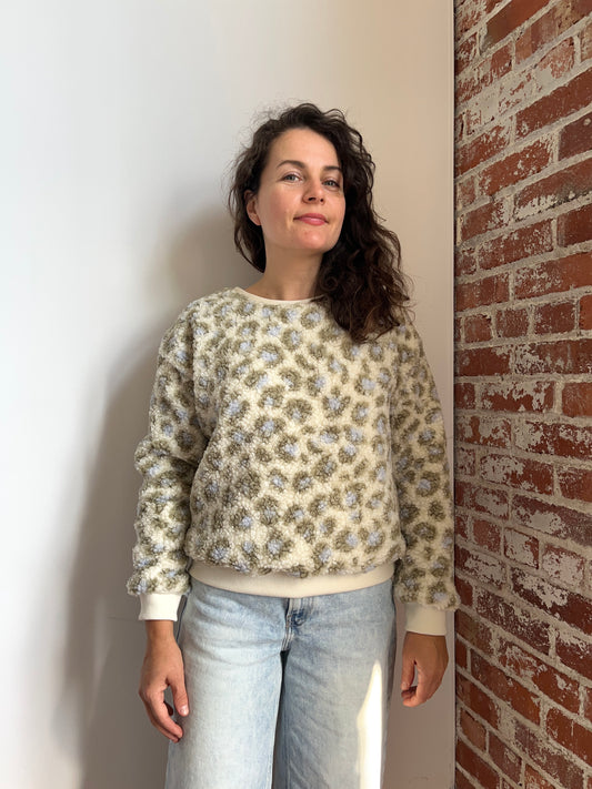 Leopard sherpa crewneck with organic cotton lining