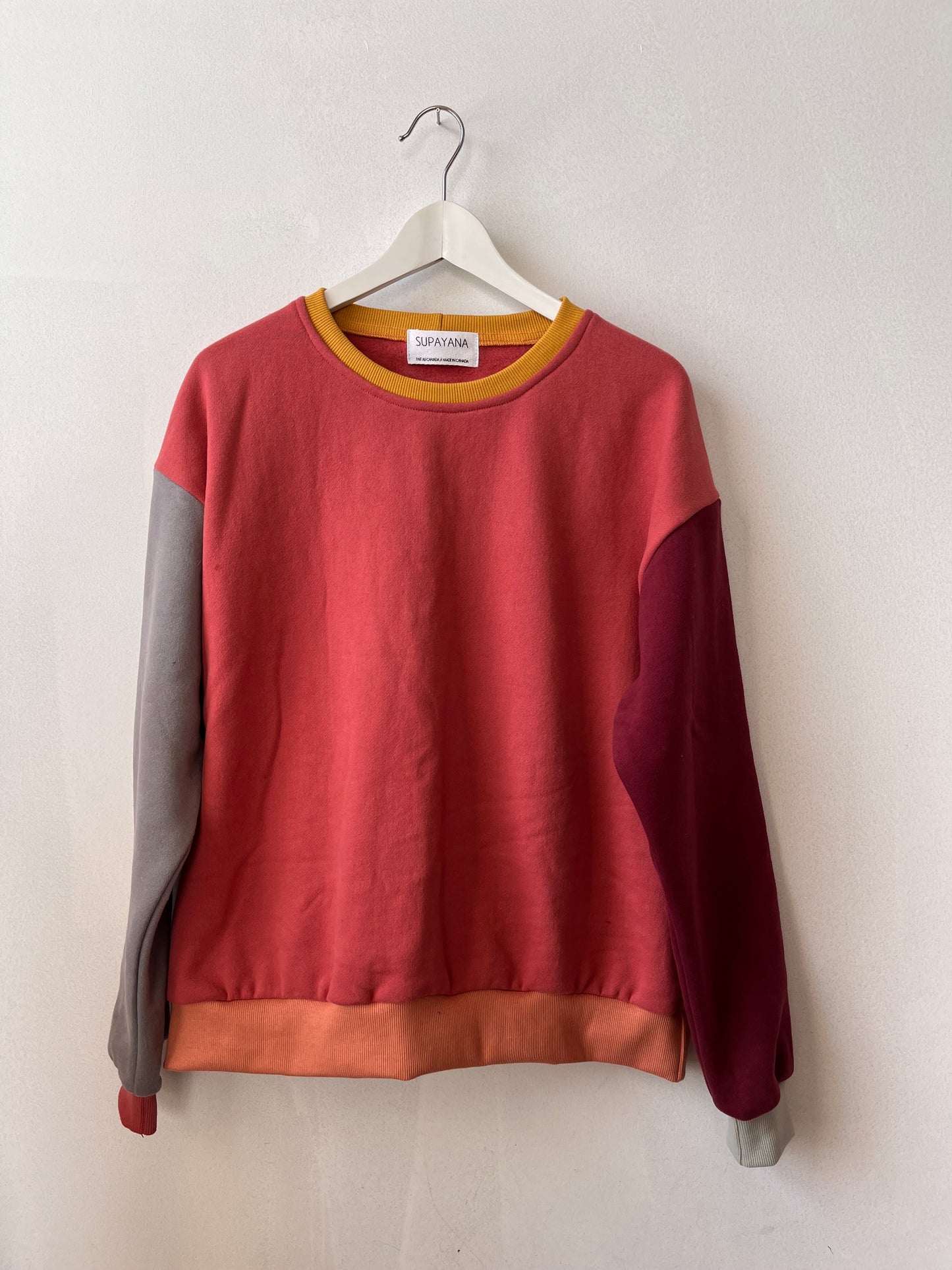 Colorblock sweatshirt A (Size M/L)