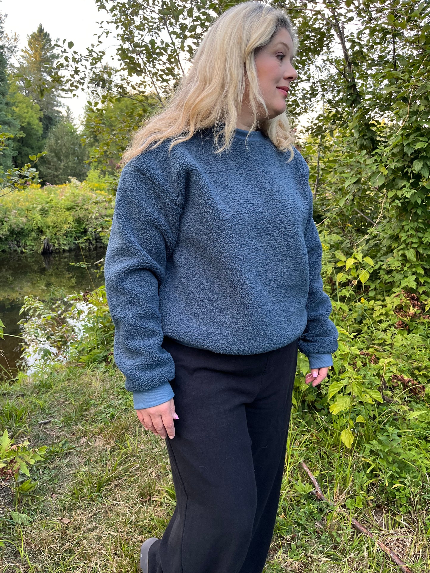 Extra thick sherpa crewneck- Smoky blue
