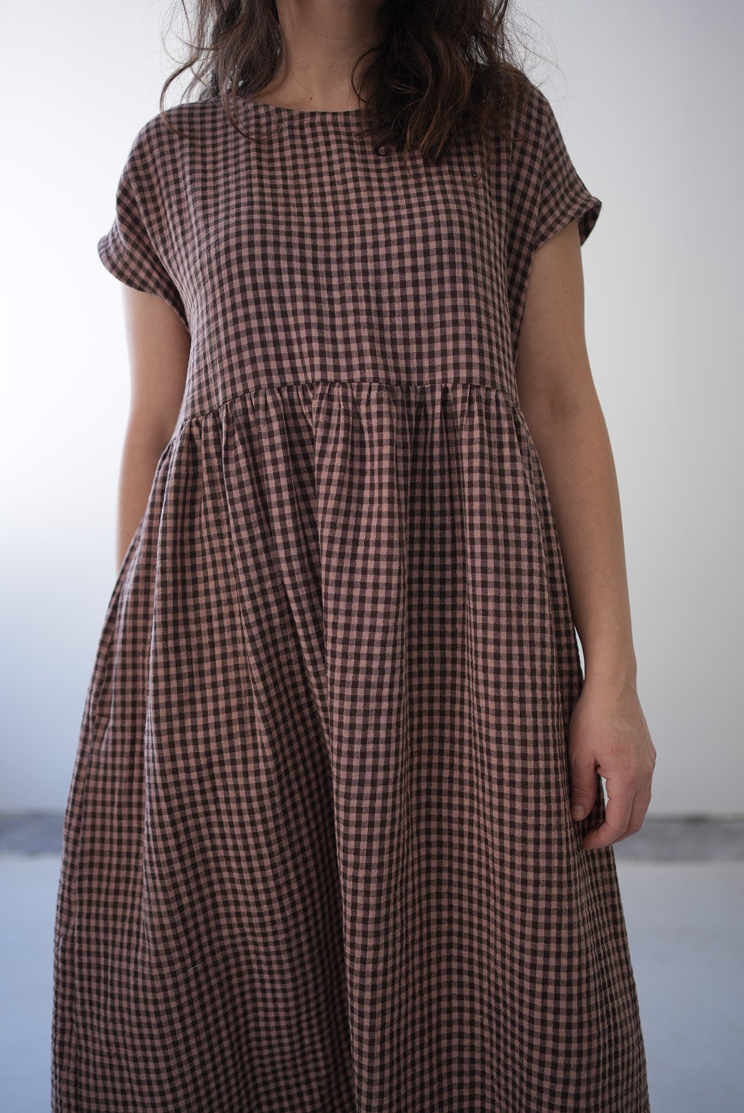 Organic cotton short sleeve dress- cocoa gingham