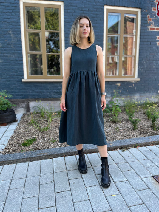 Madeleine dress- Linen/ Organic cotton blend- Lagoon