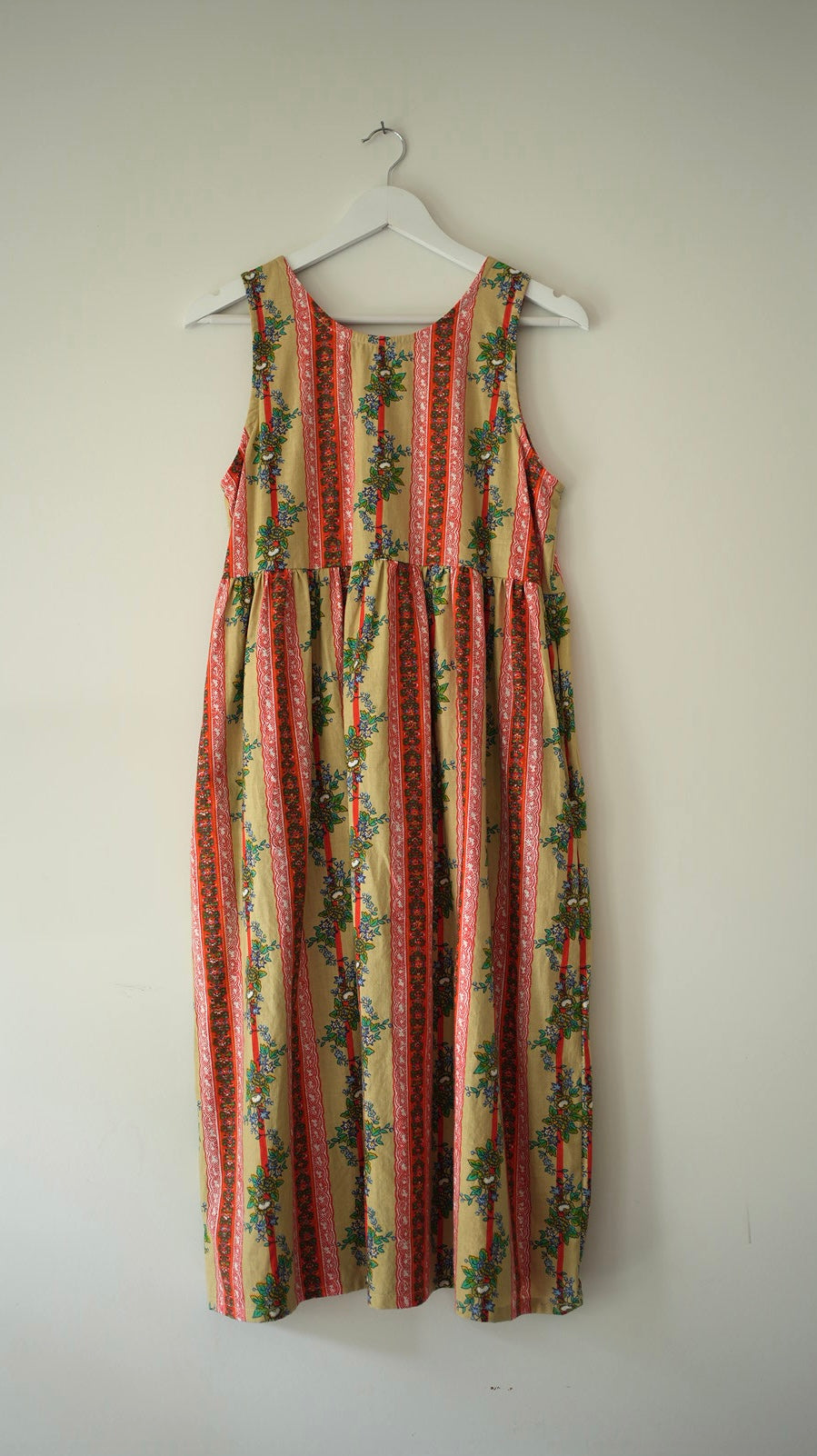vintage red & beige vertical stripe dress - Size SMALL