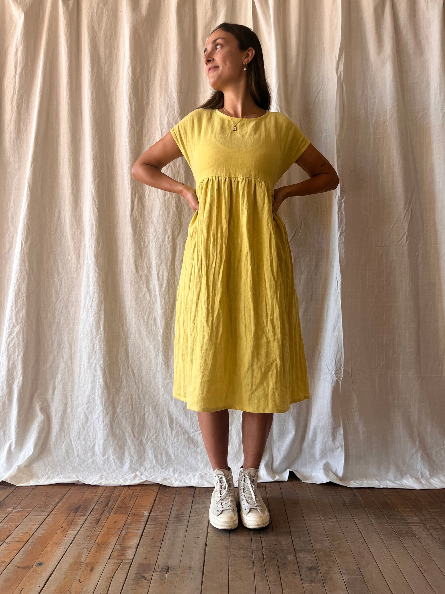 Short sleeve midi dress - lemon meringue linen