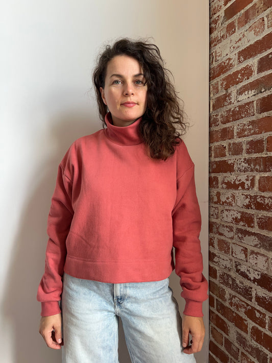 Nuage high neck sweatshirt- raspberry mousse