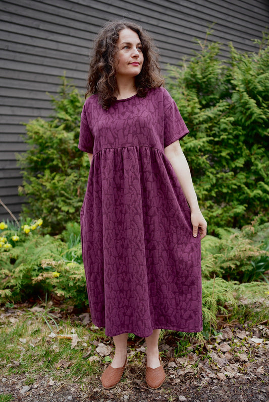Textured plum short sleeve dress- S/M ready to ship