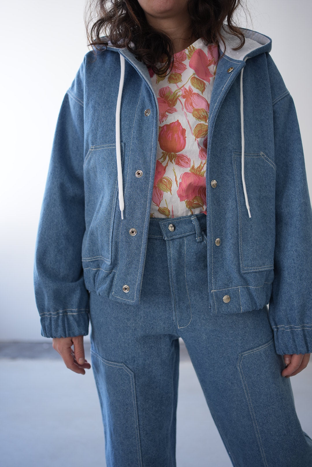 Veste en jean avec broderie - confectionnée sur mesure dans toutes les tailles