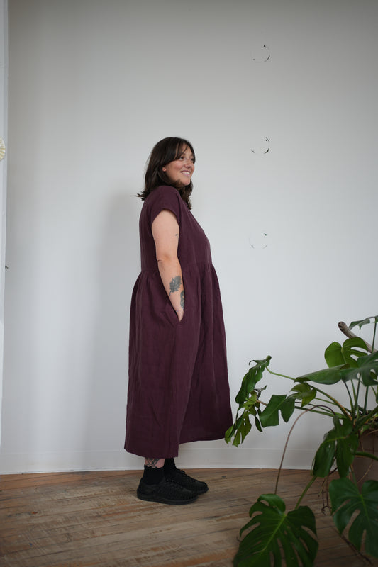 loose fit linen dress- Mulled wine