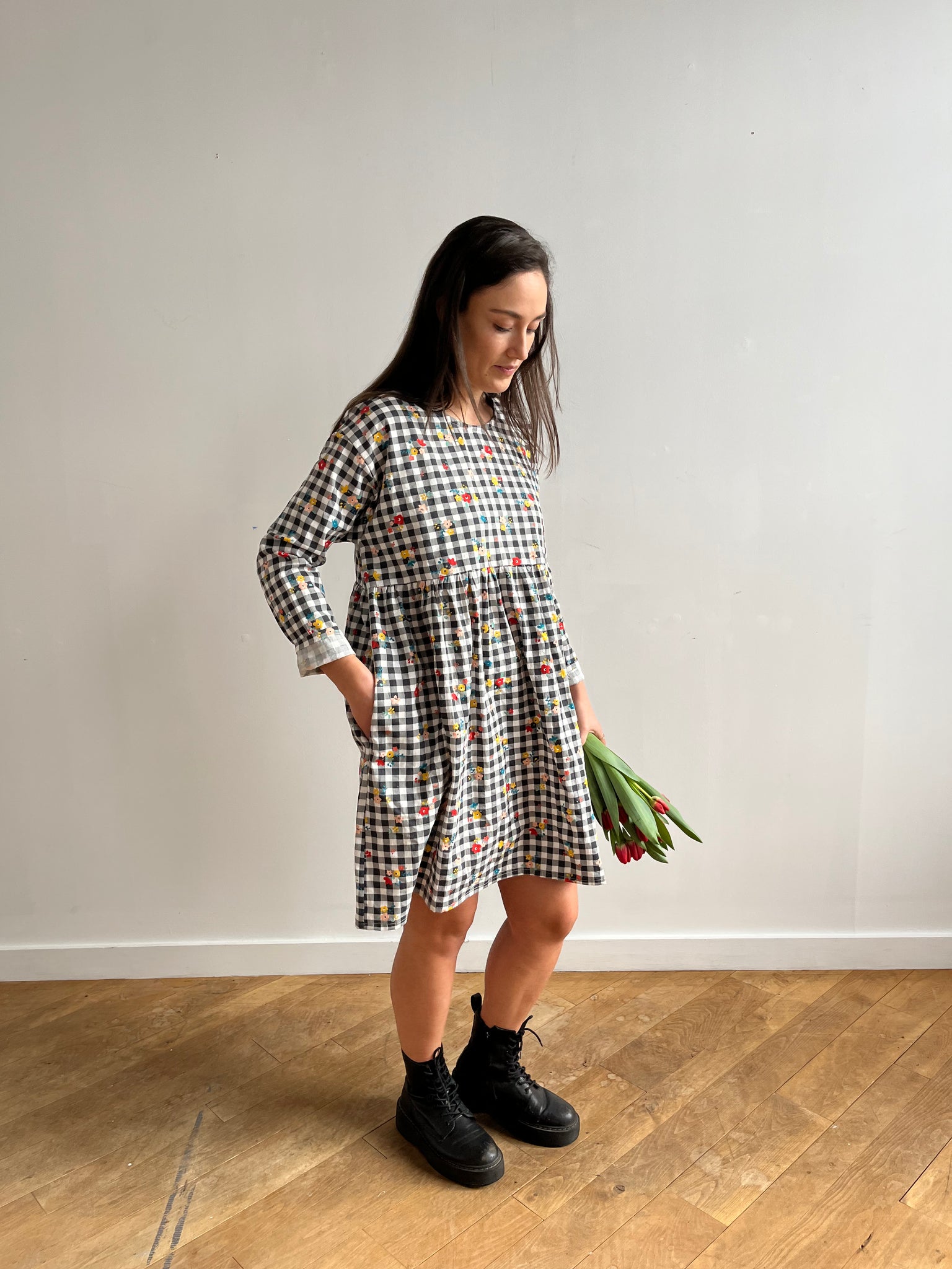 READY TO SHIP L/XL Gingham floral dress