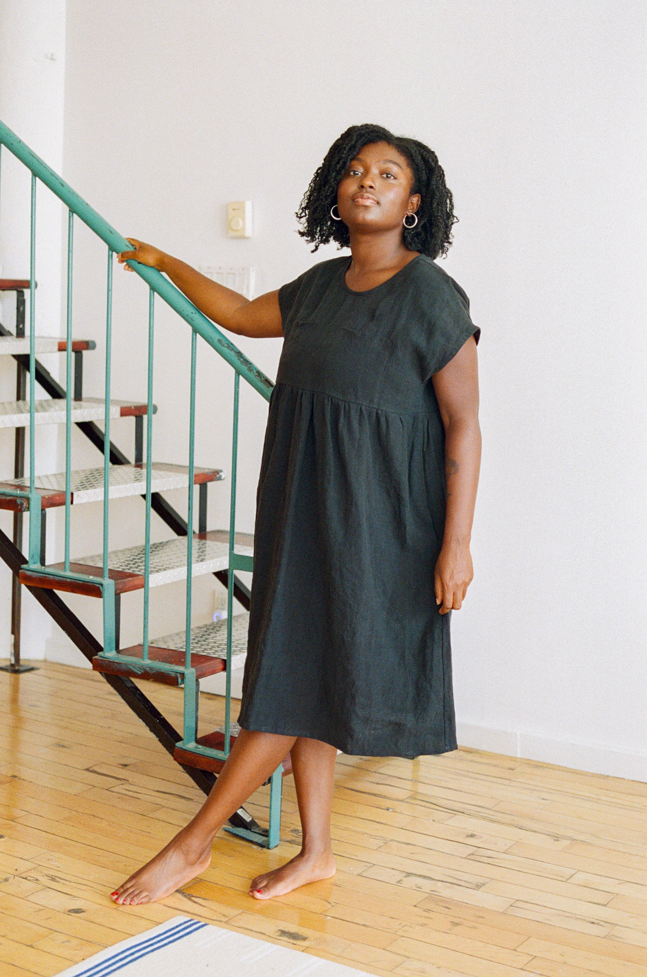 Black midi shop linen dress